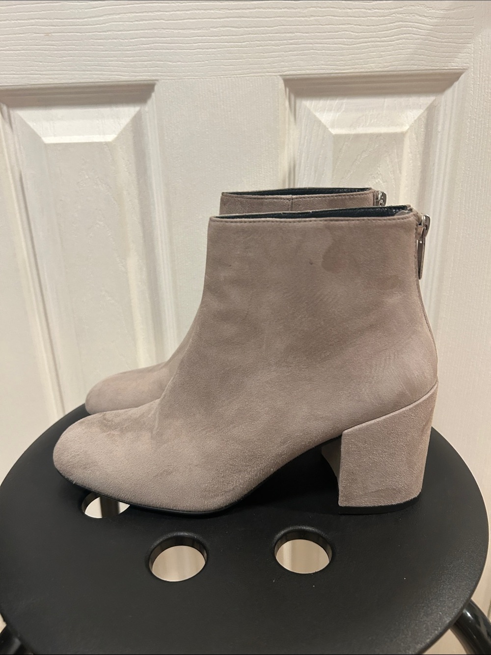 Stuart Weitzman Suede Ankle Boots Size 5.5